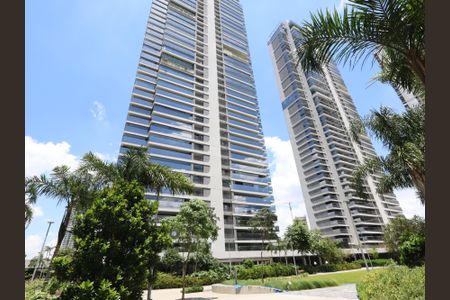 Apartamento para alugar com 186m², 3 quartos e 3 vagasFachada