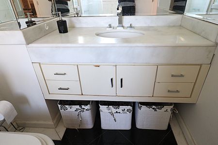 Apartamento para alugar com 97m², 1 quarto e 2 vagasBanheiro da  Suíte