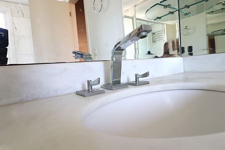 Apartamento para alugar com 97m², 1 quarto e 2 vagasBanheiro da  Suíte