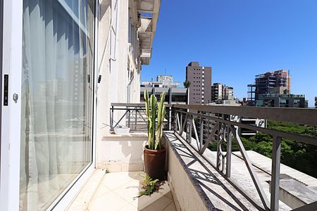 Sacada da Sala de apartamento para alugar com 1 quarto, 97m² em Moinhos de Vento, Porto Alegre