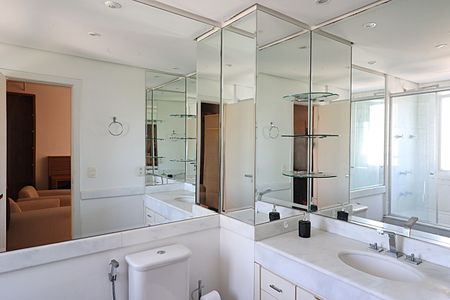 Apartamento para alugar com 97m², 1 quarto e 2 vagasBanheiro da  Suíte