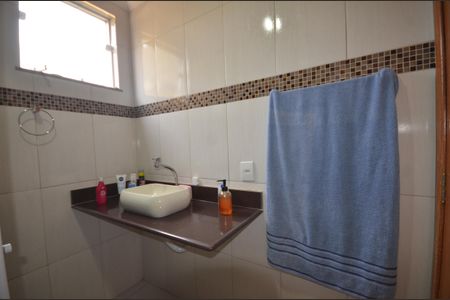 Casa para alugar com 250m², 4 quartos e 3 vagasBanheiro da Suíte