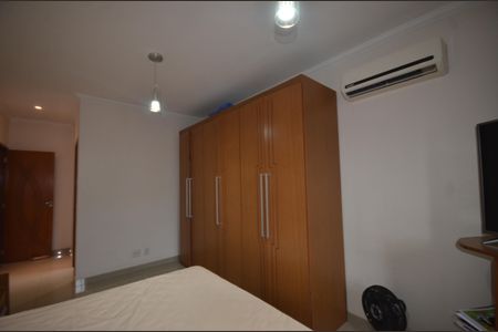 Casa para alugar com 250m², 4 quartos e 3 vagasQuarto 1 Suite