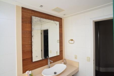 Apartamento para alugar com 497m², 4 quartos e 5 vagasBanheiro Suíte Principal