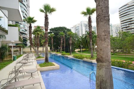 Apartamento para alugar com 497m², 4 quartos e 5 vagasÁrea Comum - Piscinas