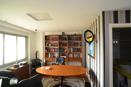 Apartamento para alugar com 497m², 4 quartos e 5 vagasEscritório