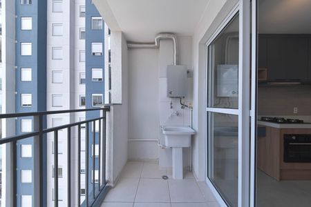 Apartamento para alugar com 36m², 2 quartos e sem vagaVaranda - Lavanderia