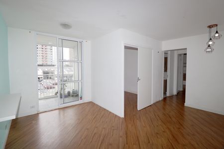 Sala de apartamento para alugar com 2 quartos, 64m² em Jardim, Santo André