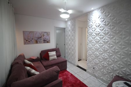 Sala de apartamento à venda com 2 quartos, 44m² em Riacho das Pedras, Contagem