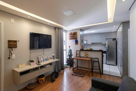 Sala de apartamento para alugar com 2 quartos, 44m² em Caiapos, Contagem