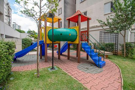 Apartamento para alugar com 49m², 2 quartos e 1 vagaplay ground_3