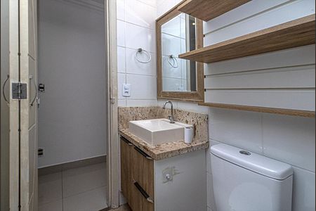 Apartamento para alugar com 49m², 2 quartos e 1 vagabanheiro social_3