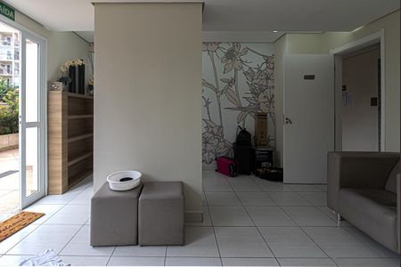 Apartamento para alugar com 49m², 2 quartos e 1 vagaespaço mulher_3