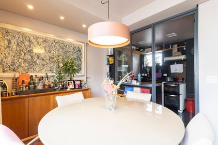 Apartamento à venda com 75m², 2 quartos e 1 vagaSala de Jantar