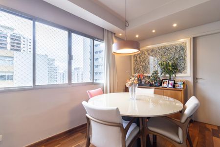 Apartamento à venda com 75m², 2 quartos e 1 vagaSala de Jantar