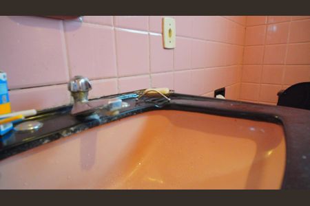 Casa à venda com 310m², 3 quartos e 1 vagaBanheiro 2