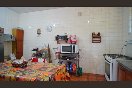 Casa à venda com 310m², 3 quartos e 1 vagaCozinha 