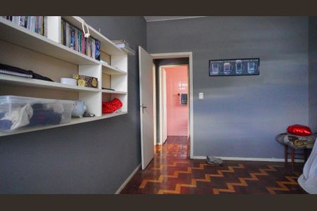 Quarto 1 de casa à venda com 3 quartos, 310m² em Medianeira, Porto Alegre