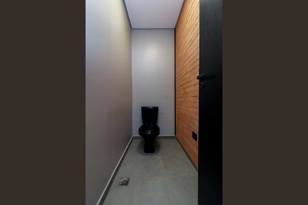 Casa à venda com 103m², 2 quartos e 1 vaga Casa à venda com 103m², 2 quartos e 1 vagaBanheiro