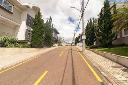 Casa de condomínio para alugar com 220m², 4 quartos e 4 vagasÁrea externa