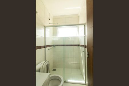 Casa de condomínio para alugar com 220m², 4 quartos e 4 vagasBanheiro da Suíte 4