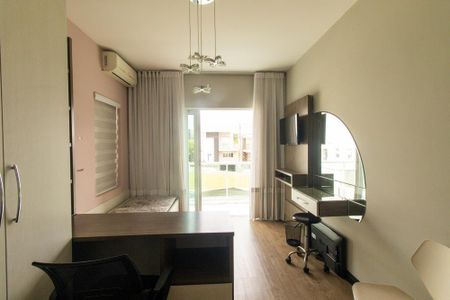 Casa de condomínio para alugar com 220m², 4 quartos e 4 vagasQuarto 2 - Suíte 2