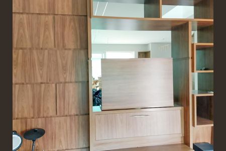 Casa de condomínio para alugar com 220m², 4 quartos e 4 vagasSala tv