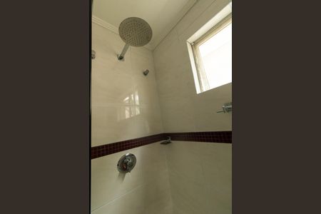 Casa de condomínio para alugar com 220m², 4 quartos e 4 vagasBanheiro da Suíte 2