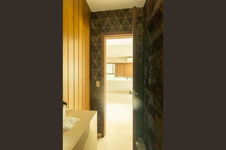 Casa de condomínio para alugar com 220m², 4 quartos e 4 vagasLavabo