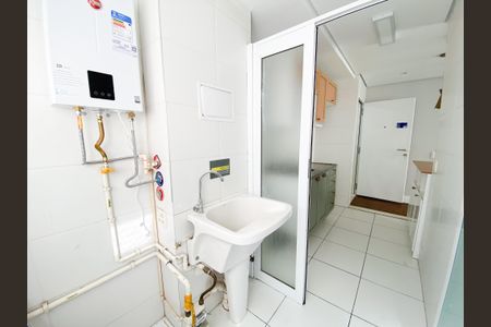 Apartamento para alugar com 60m², 3 quartos e 1 vagaÁrea de Serviço