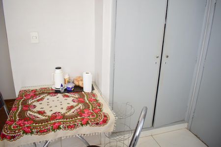 Apartamento para alugar com 76m², 2 quartos e sem vagaCozinha - Armários