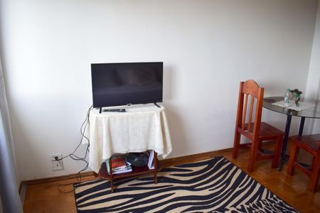 Apartamento para alugar com 76m², 2 quartos e sem vagaSala