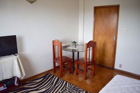 Sala de apartamento para alugar com 2 quartos, 76m² em Centro, Ribeirão Preto