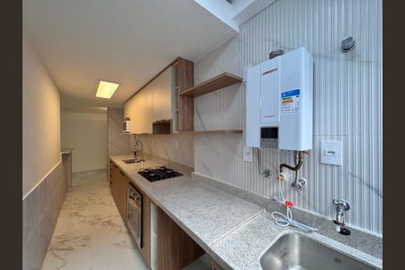 Apartamento para alugar com 84m², 3 quartos e 2 vagas Apartamento para alugar com 84m², 3 quartos e 2 vagasCozinha e Área de Serviço