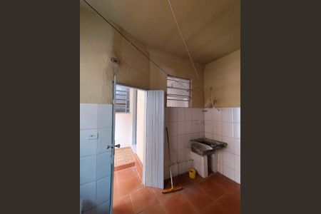 Casa para alugar com 100m², 2 quartos e sem vagaÁrea de Serviço