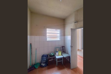 Casa para alugar com 100m², 2 quartos e sem vagaÁrea de Serviço