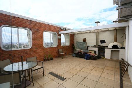 Apartamento à venda com 235m², 4 quartos e 5 vagascobertura / churrasqueira 