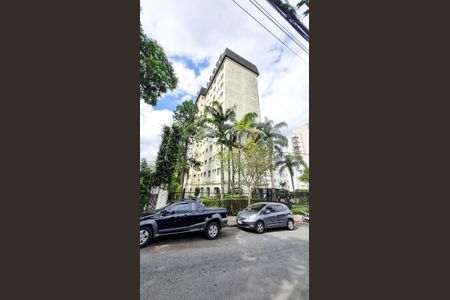 Apartamento à venda com 235m², 4 quartos e 5 vagasFachada