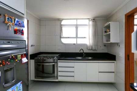 Apartamento à venda com 235m², 4 quartos e 5 vagascozinha