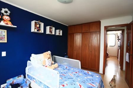 Apartamento à venda com 235m², 4 quartos e 5 vagassuite 3