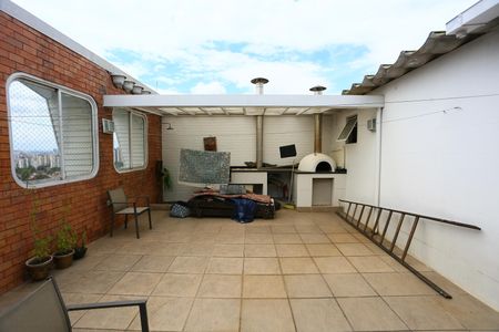 Apartamento à venda com 235m², 4 quartos e 5 vagascobertura / churrasqueira 