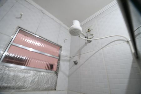 Banheiro de kitnet/studio para alugar com 1 quarto, 35m² em Cidade Universitária, Campinas