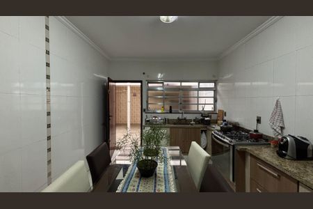 Casa à venda com 350m², 3 quartos e 3 vagas Casa à venda com 350m², 3 quartos e 3 vagasCozinha