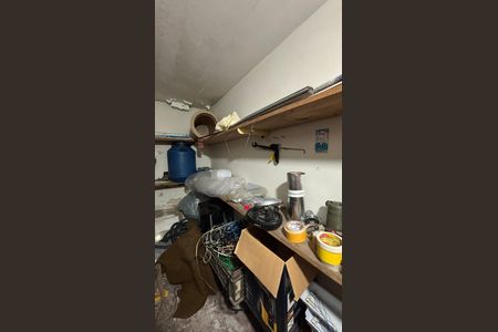 Casa à venda com 350m², 3 quartos e 3 vagas Casa à venda com 350m², 3 quartos e 3 vagasGaragem - Banheiro