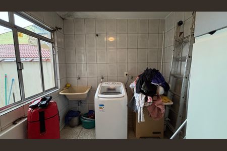 Casa à venda com 350m², 3 quartos e 3 vagas Casa à venda com 350m², 3 quartos e 3 vagasÁrea de Serviço