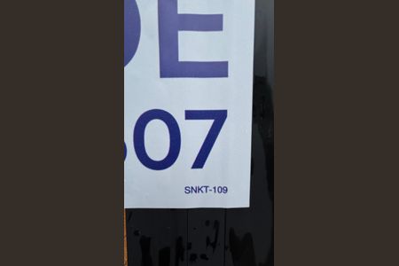 Casa à venda com 350m², 3 quartos e 3 vagas Casa à venda com 350m², 3 quartos e 3 vagasFachada