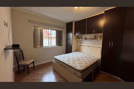 Casa à venda com 350m², 3 quartos e 3 vagas Casa à venda com 350m², 3 quartos e 3 vagasQuarto 1