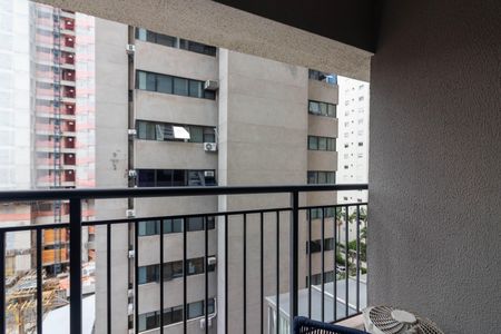 Varanda de kitnet/studio à venda com 1 quarto, 25m² em Indianópolis, São Paulo