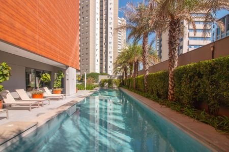 Studio à venda com 25m², 1 quarto e sem vagaÁrea comum - Piscina