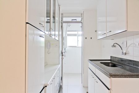 Apartamento à venda com 64m², 3 quartos e 1 vaga Apartamento à venda com 64m², 3 quartos e 1 vagaCozinha